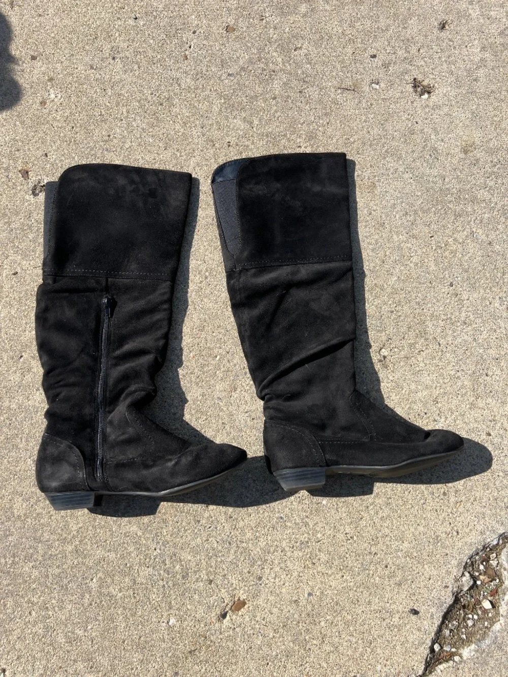 Women’s Black Knee High Boots (Size 7W)